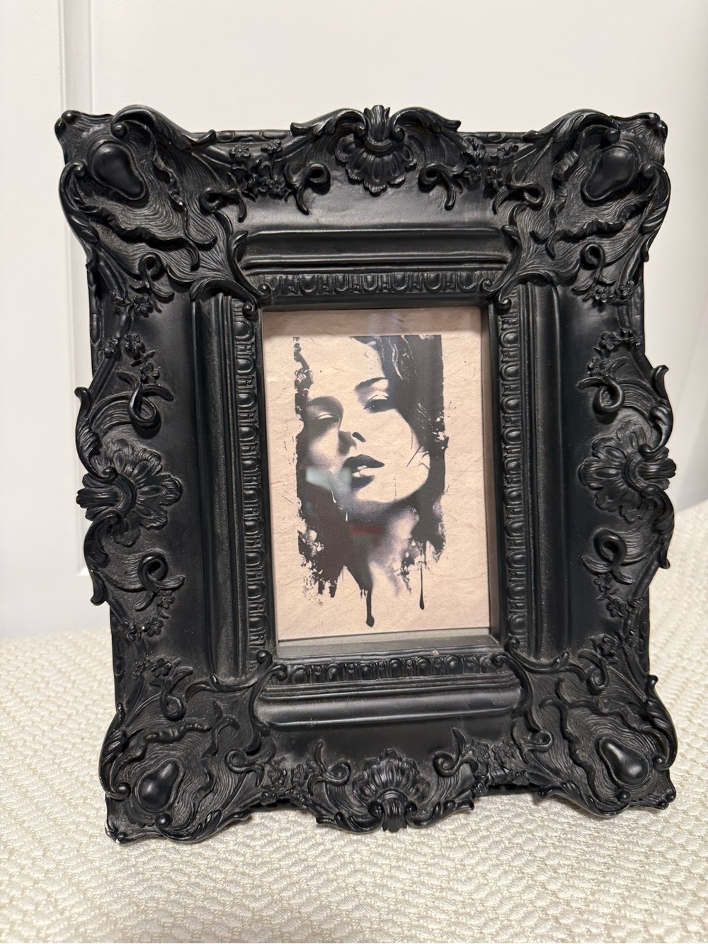 4 x 6 Gothic Photo Frame